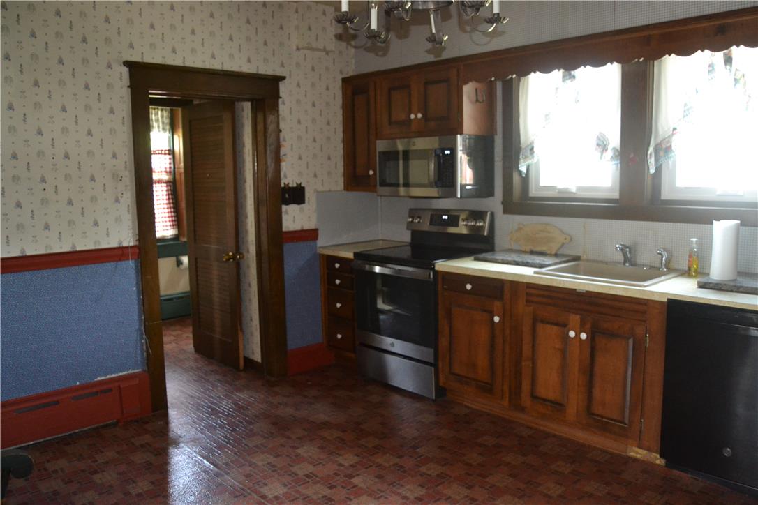 523 Main Street Property Photo 15