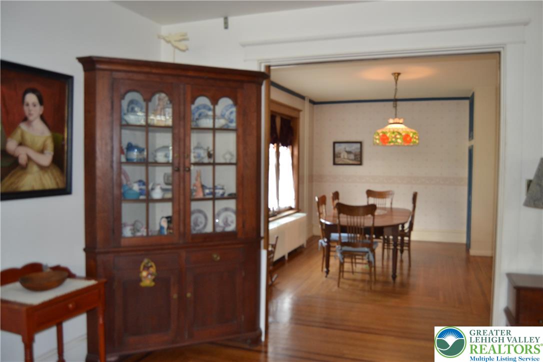 523 Main Street Property Photo 17