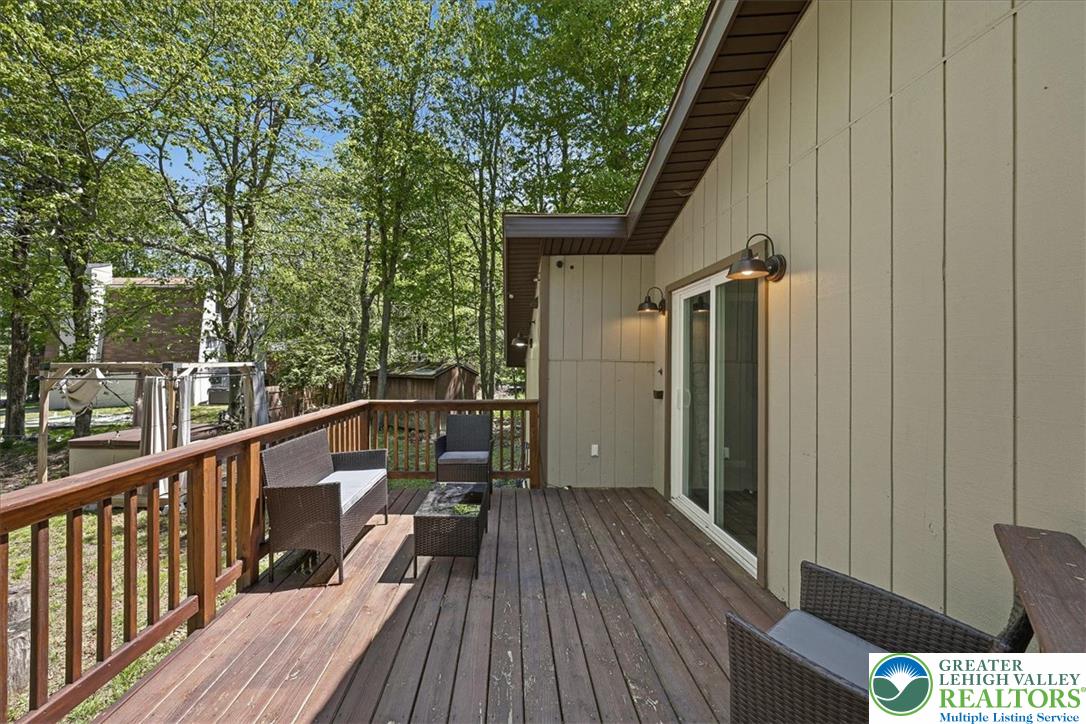 1739 Rolling Hills Drive Property Photo 23