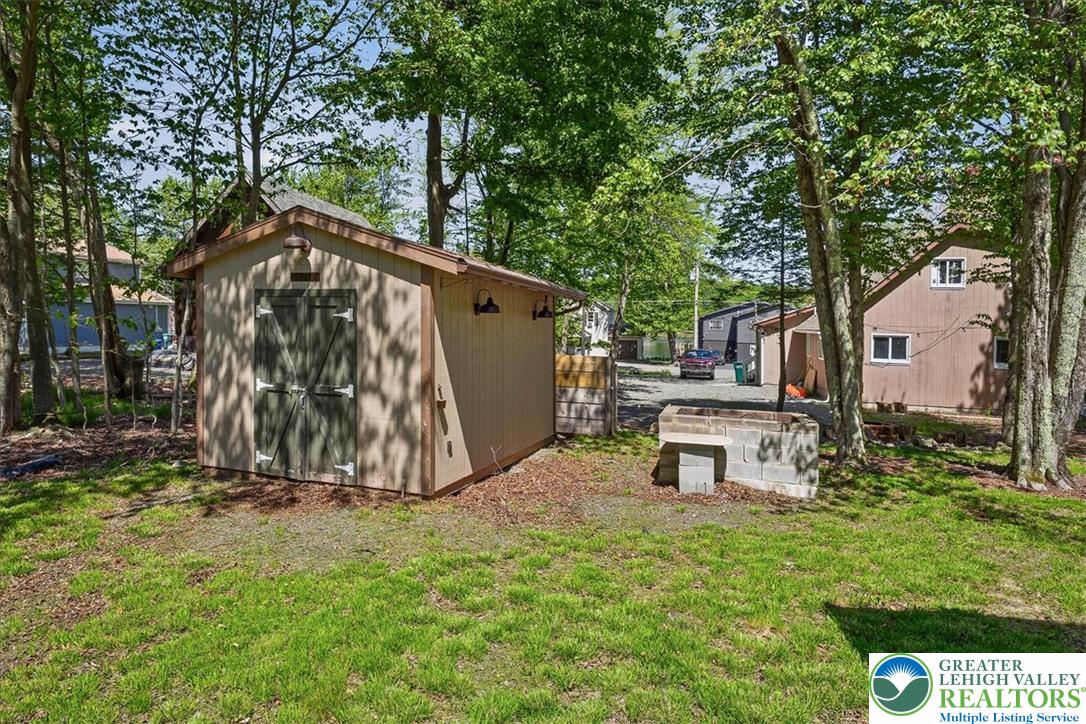 1739 Rolling Hills Drive Property Photo 26