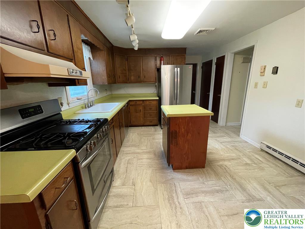 1320 Dalehurst Drive Property Photo 4