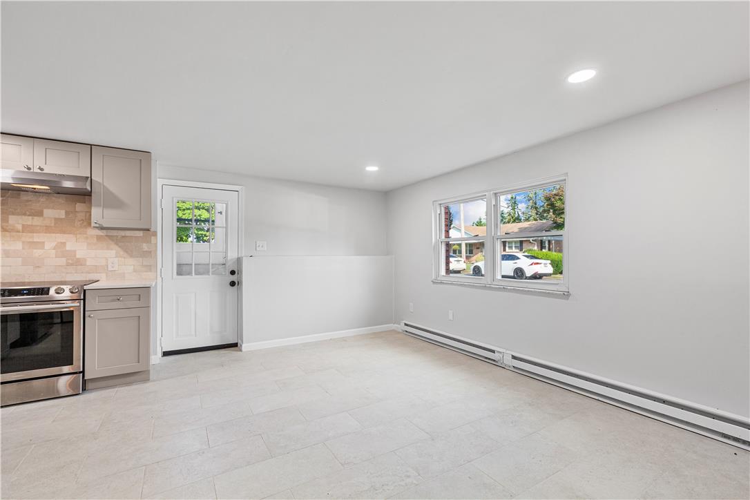 1545 West Tremont Street Property Photo 13