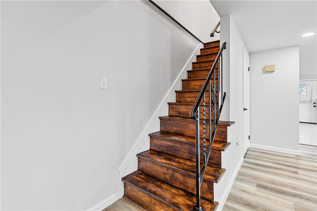 1545 West Tremont Street Property Photo 17