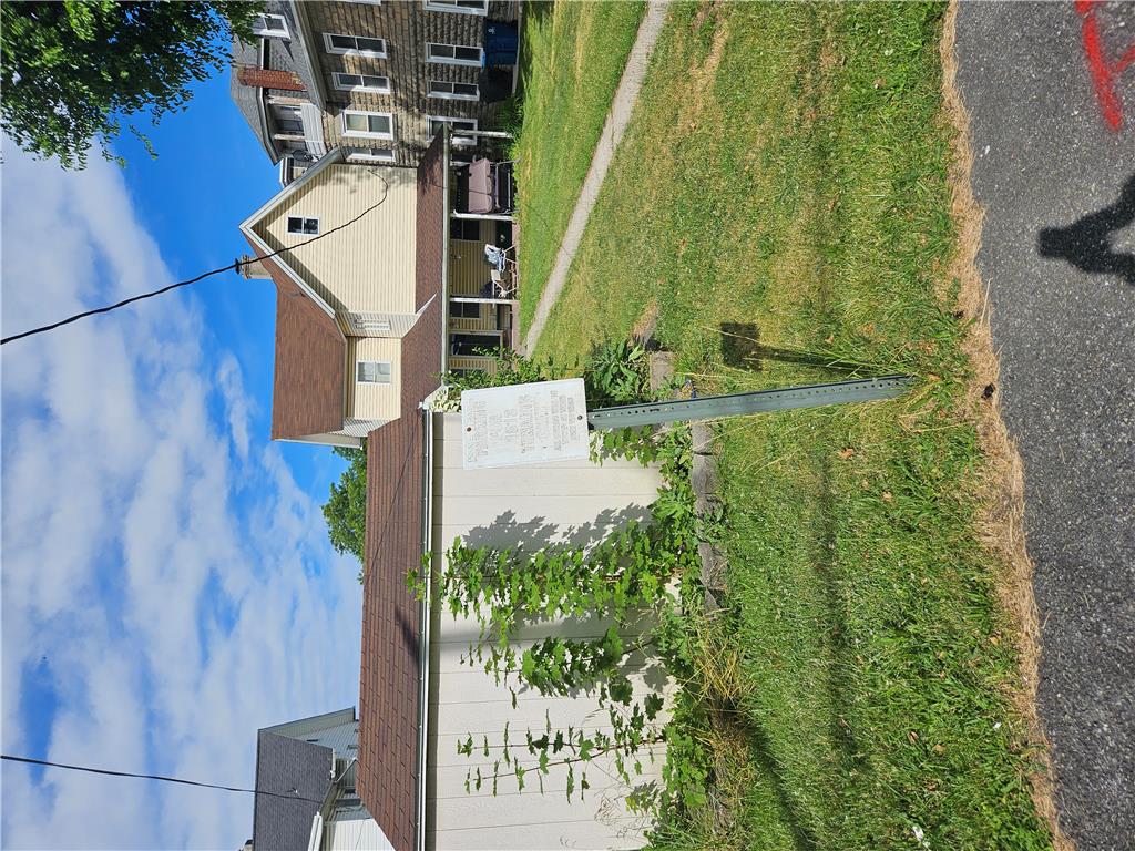 1813 Main Street Property Photo 3