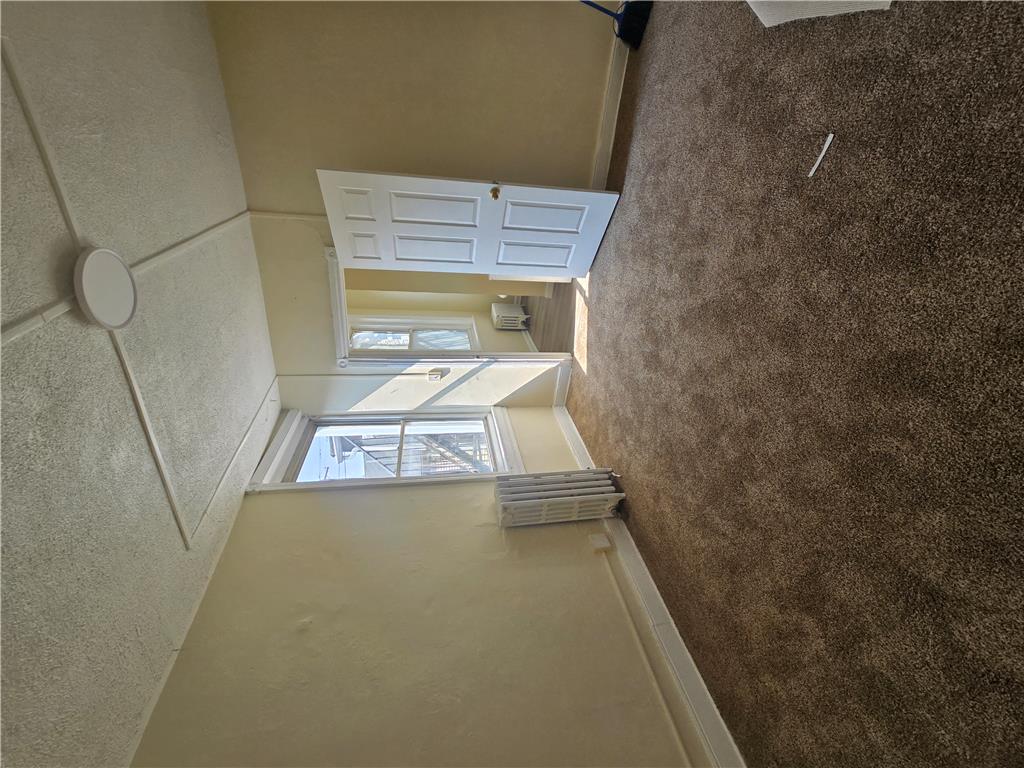 205 Front Street 1r Property Photo 6