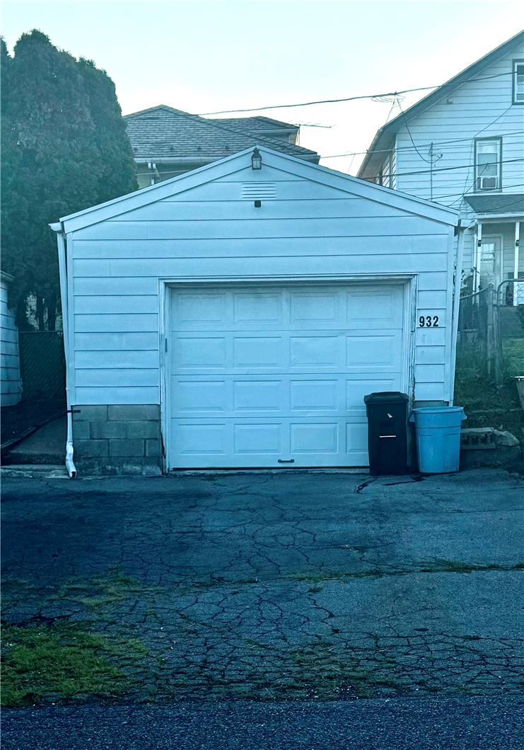 932 Fernwood Street Property Photo 35