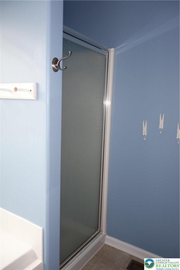 1033 King Way Property Photo 17