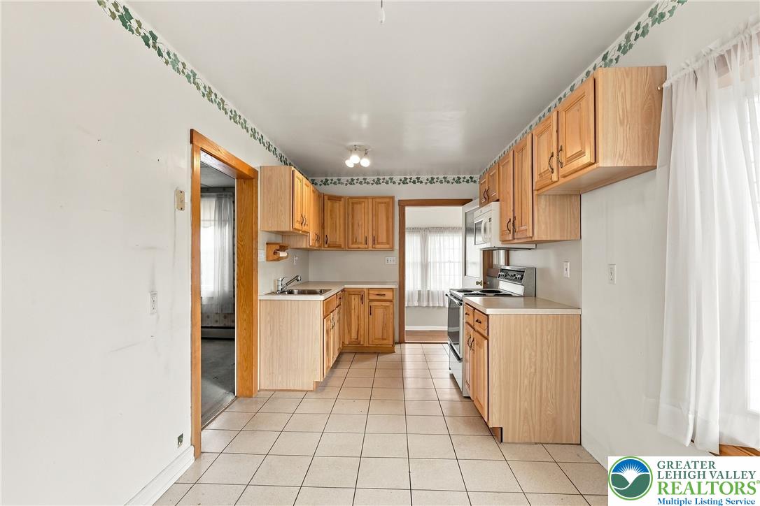 4400 East Texas Road Property Photo 7