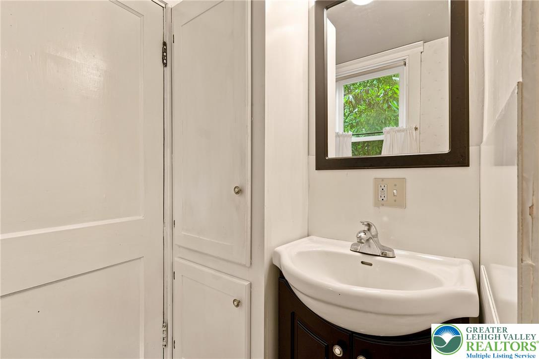 4400 East Texas Road Property Photo 22