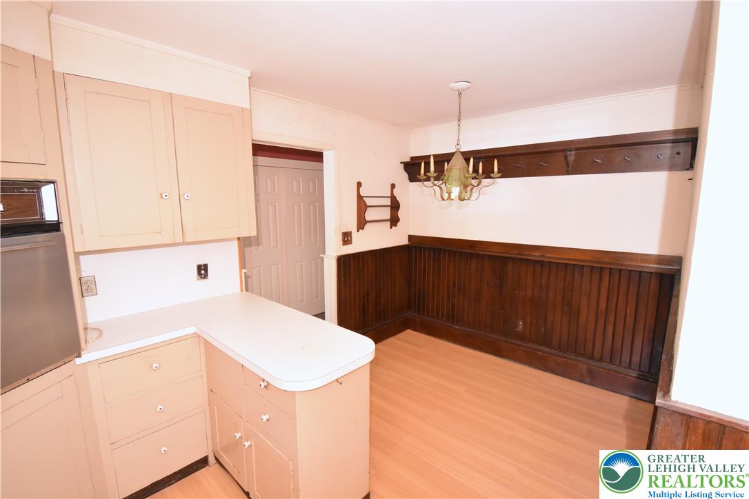 24 East Plainfield Avenue Property Photo 8