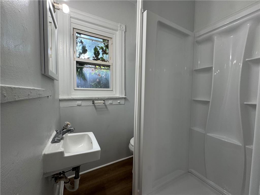 812 Chestnut Street A Property Photo 6