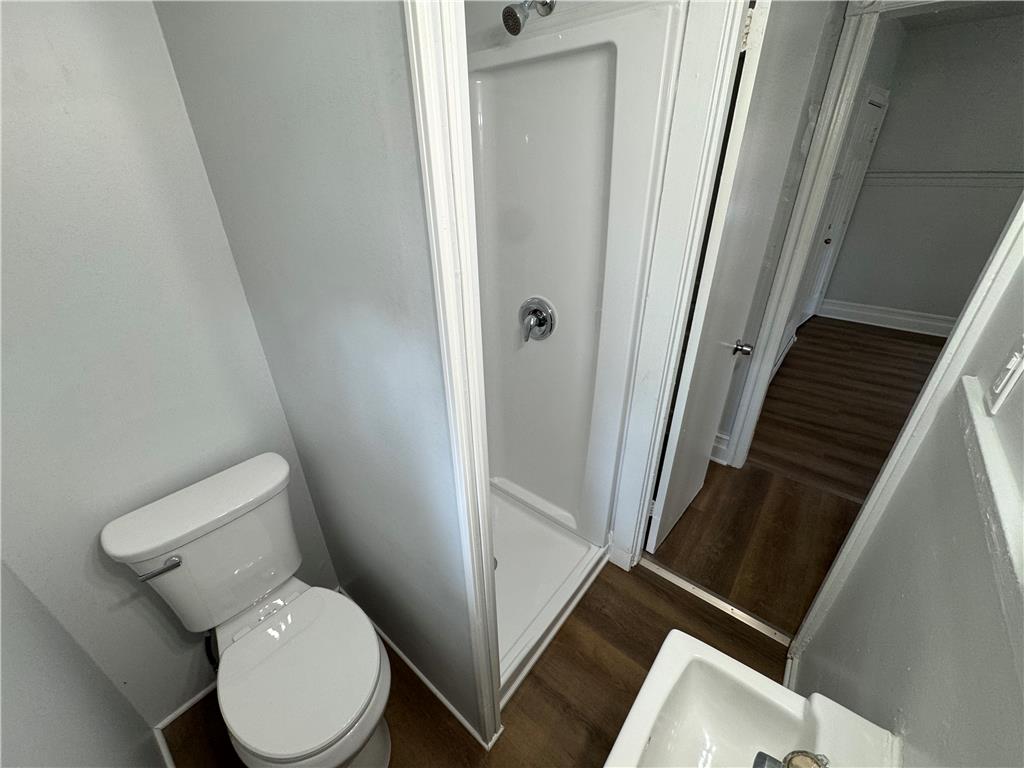 812 Chestnut Street A Property Photo 7