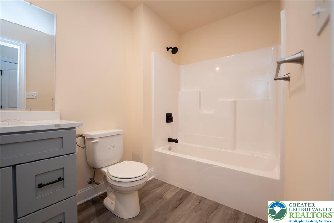 160 William Street Property Photo 17