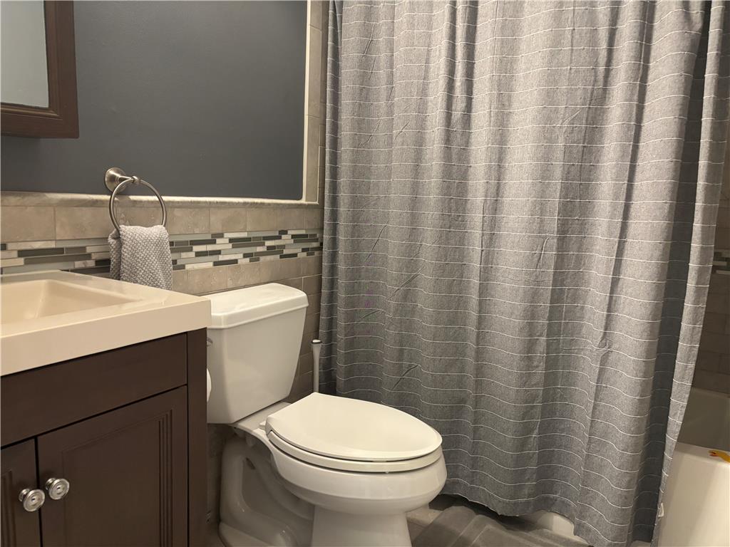 74 Chapman Circle Property Photo 7