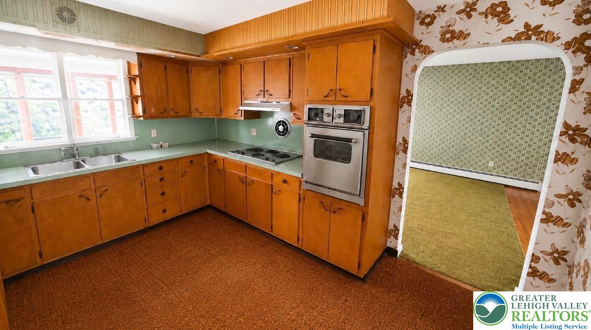 1306 Trexlertown Road Property Photo 4