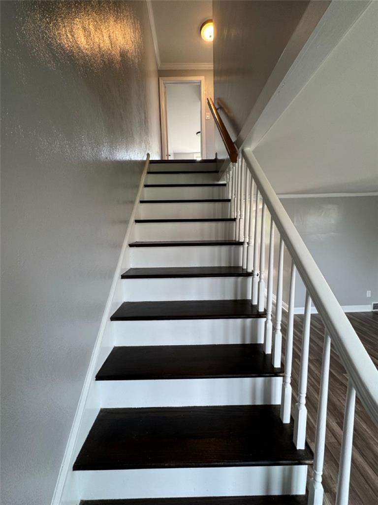 824 Benton Street Property Photo 8