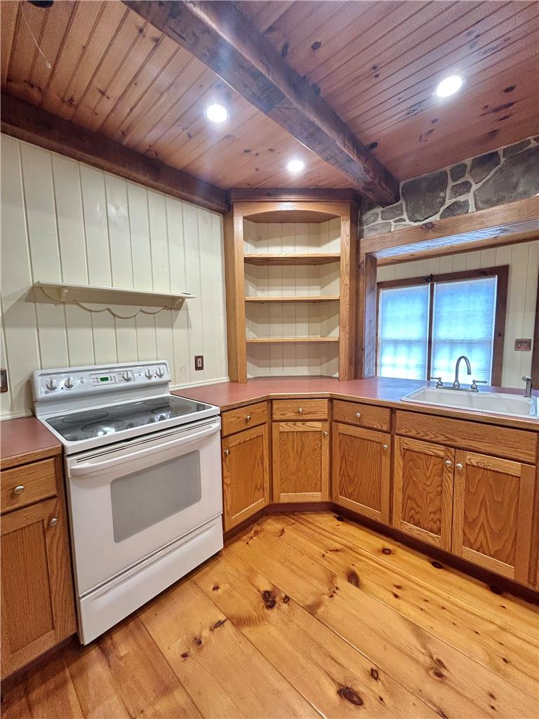 320 Pennsylvania Avenue Property Photo 5