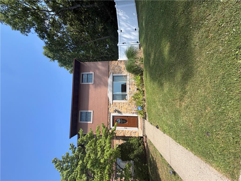 129 Johnson Court Property Photo 3