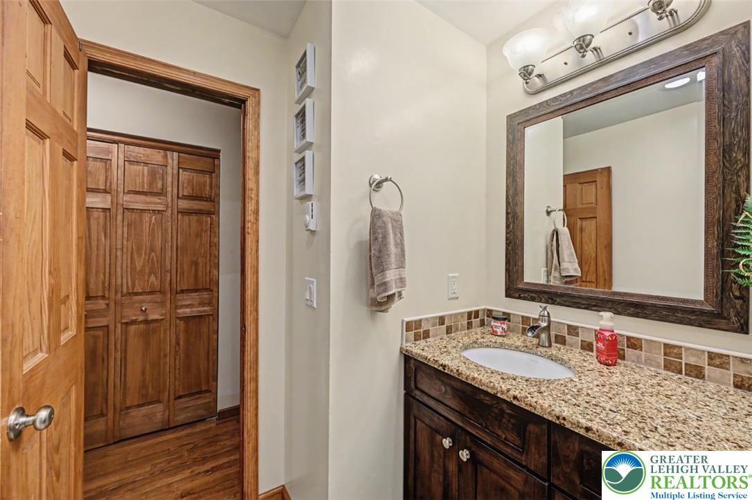 386 Upper Ridge Drive Property Photo 22