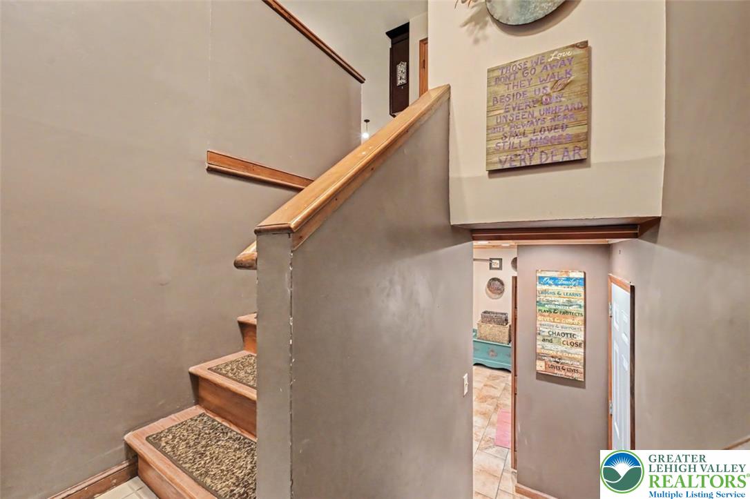 386 Upper Ridge Drive Property Photo 26