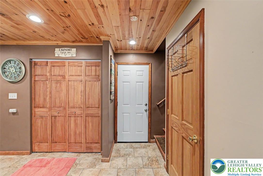 386 Upper Ridge Drive Property Photo 37
