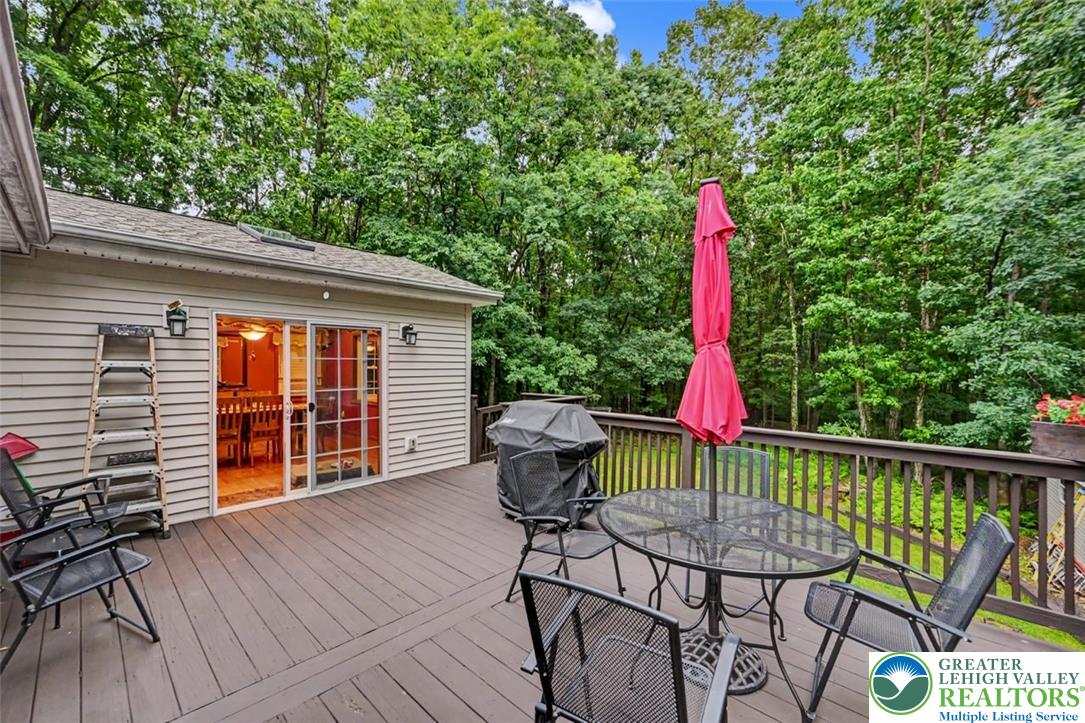 386 Upper Ridge Drive Property Photo 43