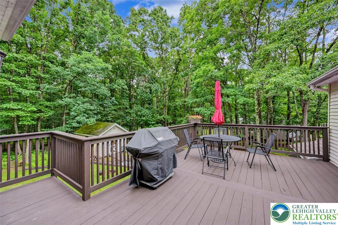 386 Upper Ridge Drive Property Photo 44
