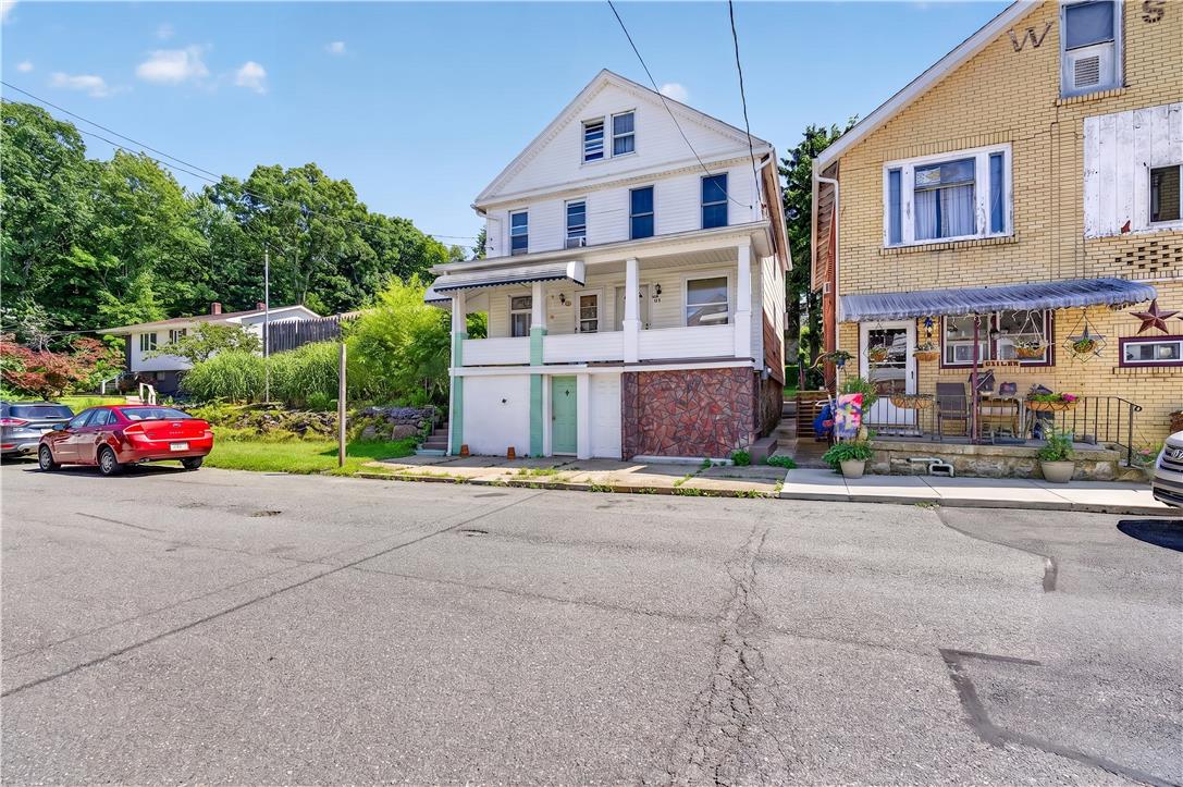 325 East Fell Street Property Photo 1
