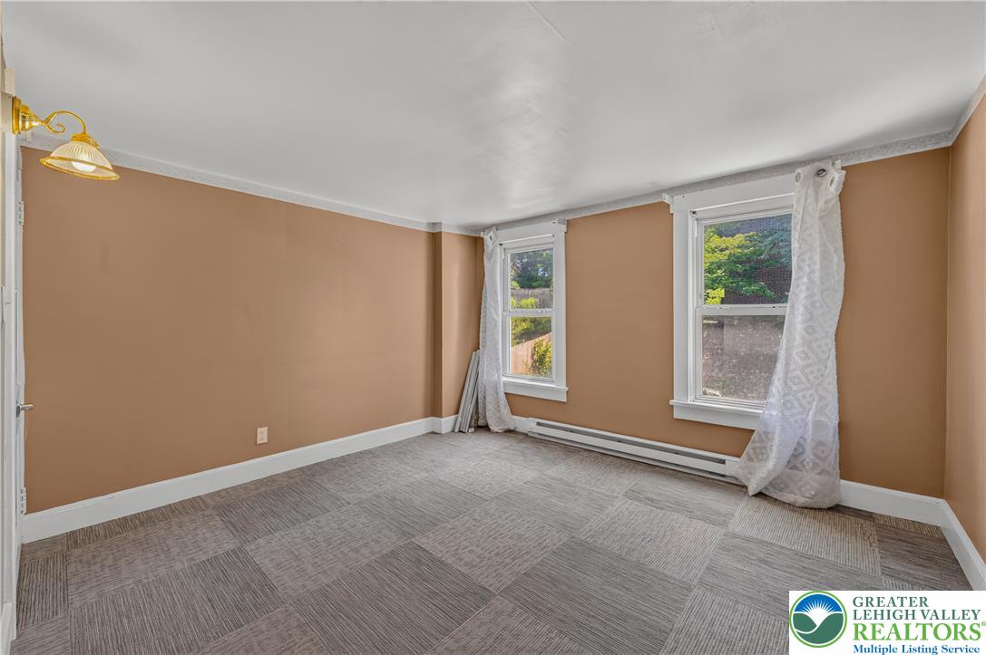 325 East Fell Street Property Photo 19
