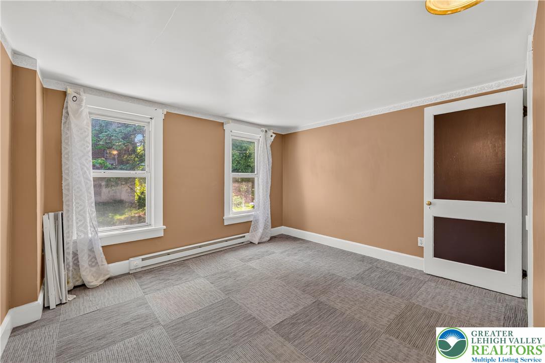 325 East Fell Street Property Photo 20
