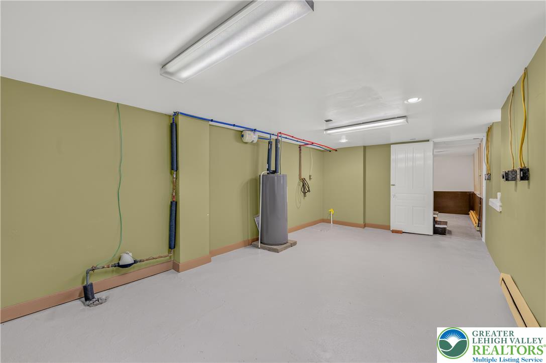325 East Fell Street Property Photo 23