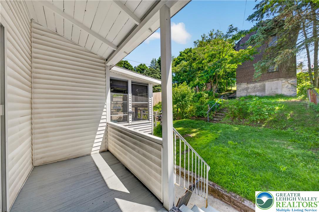 325 East Fell Street Property Photo 25