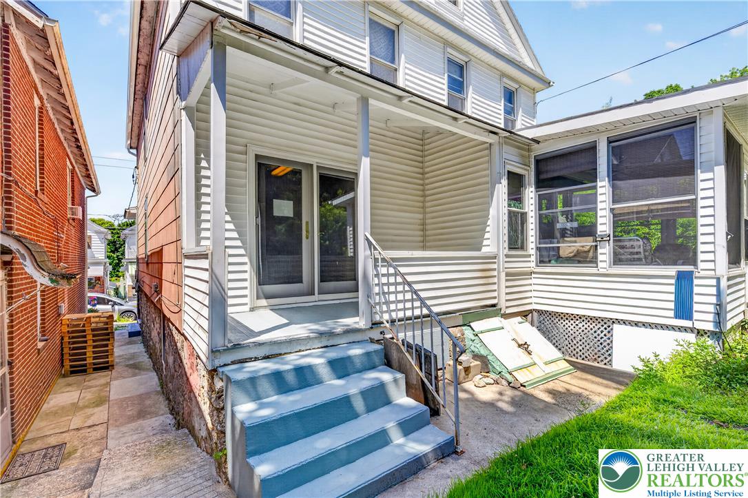 325 East Fell Street Property Photo 26