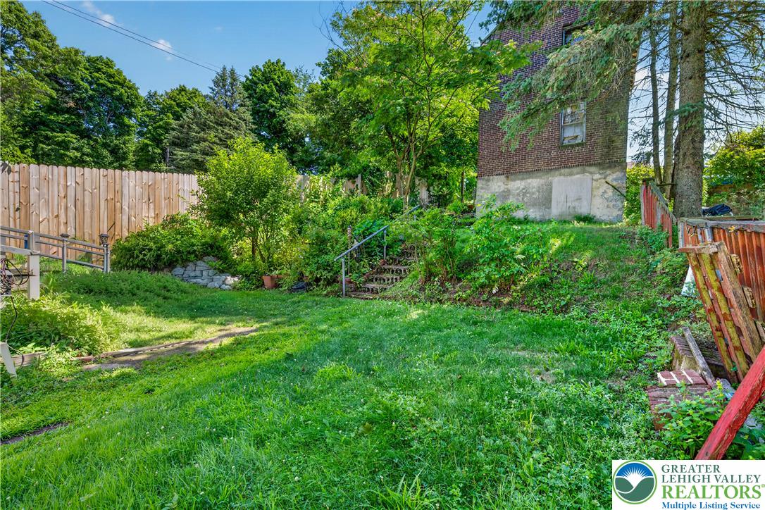 325 East Fell Street Property Photo 28