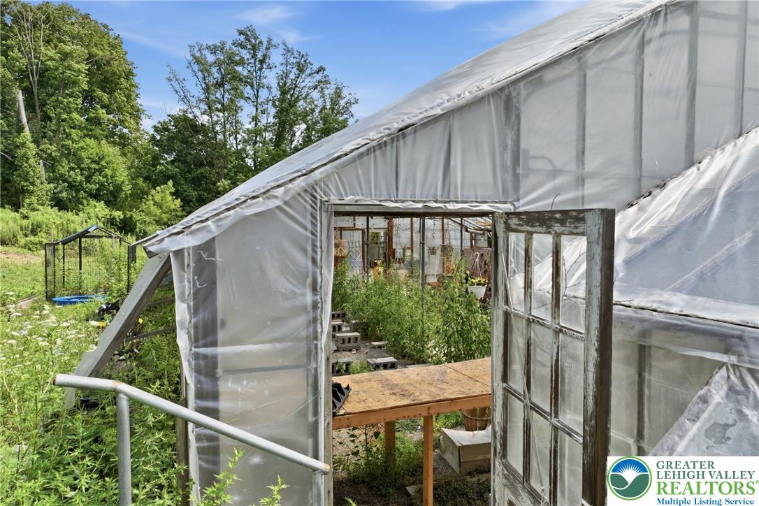 429 Riverview Drive Property Photo 40
