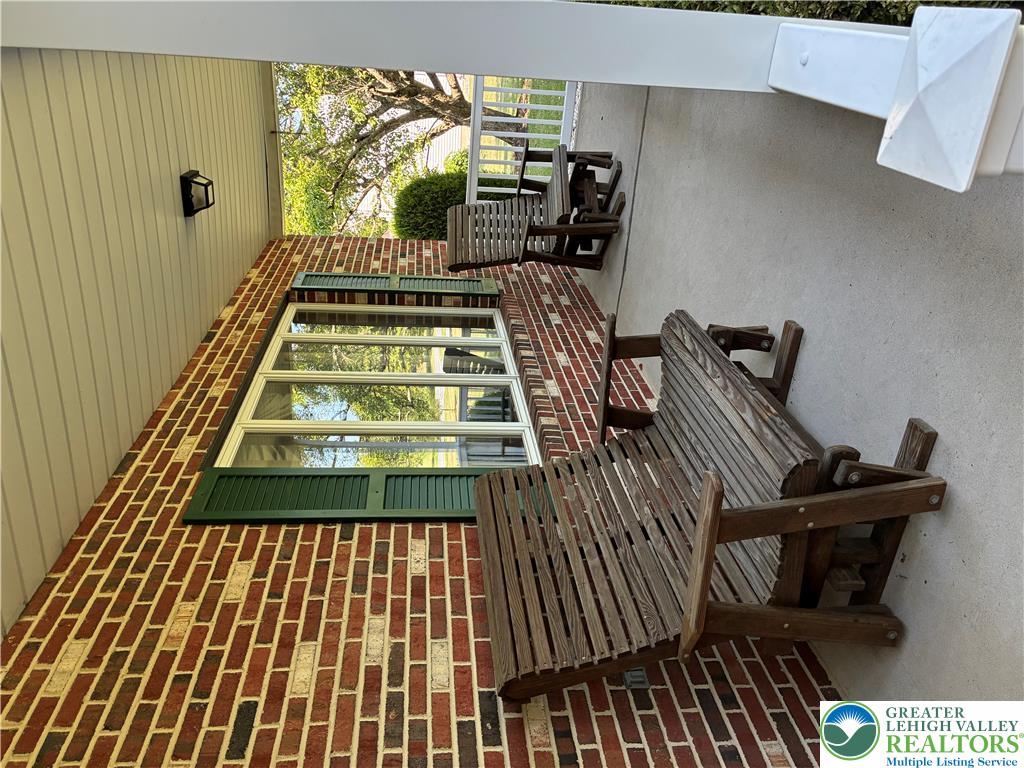 3843 Eagle Road Property Photo 5