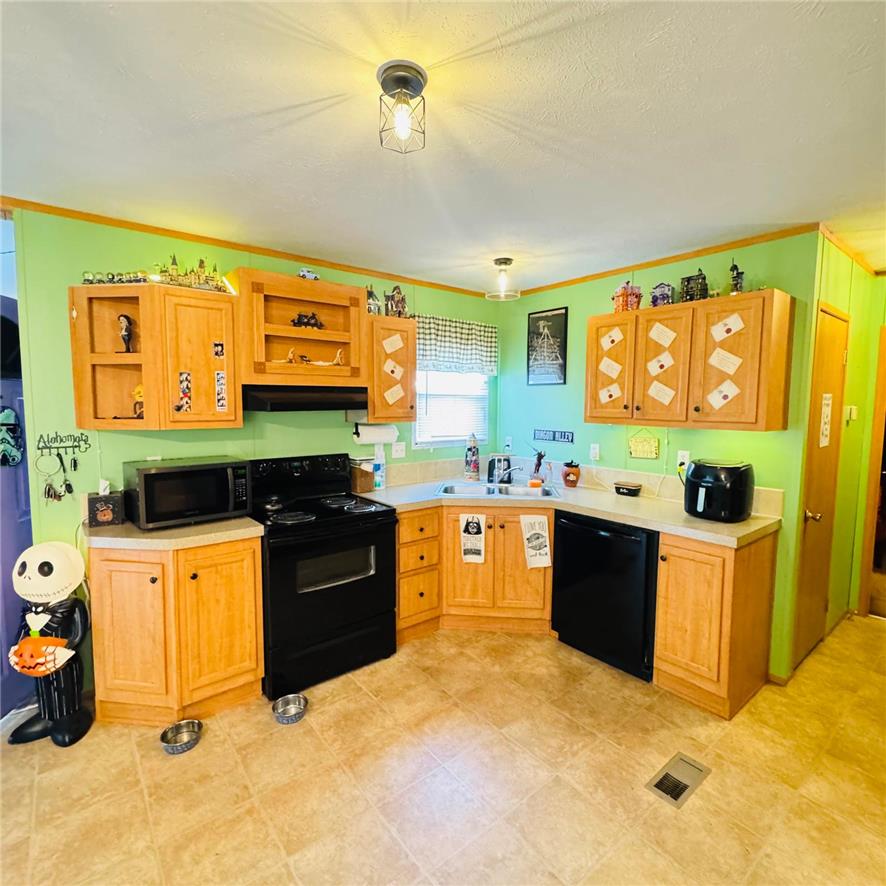 8982 Breinig Run Circle Property Photo 6