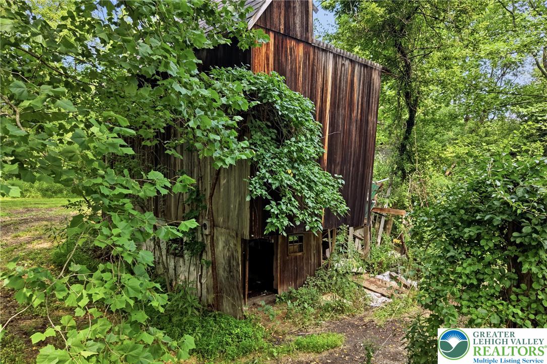 429 Riverview Drive Property Photo 73