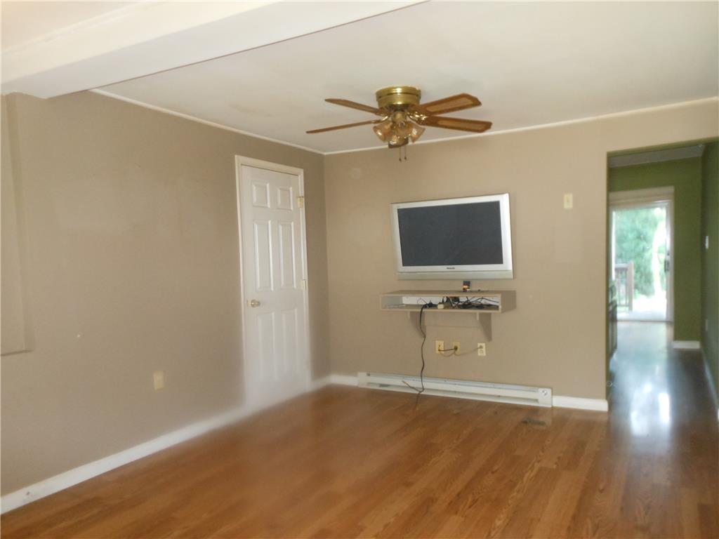 4543 First Terrace Property Photo 10