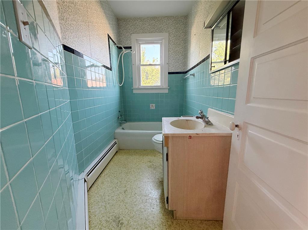 1627 Riegel Street Property Photo 11