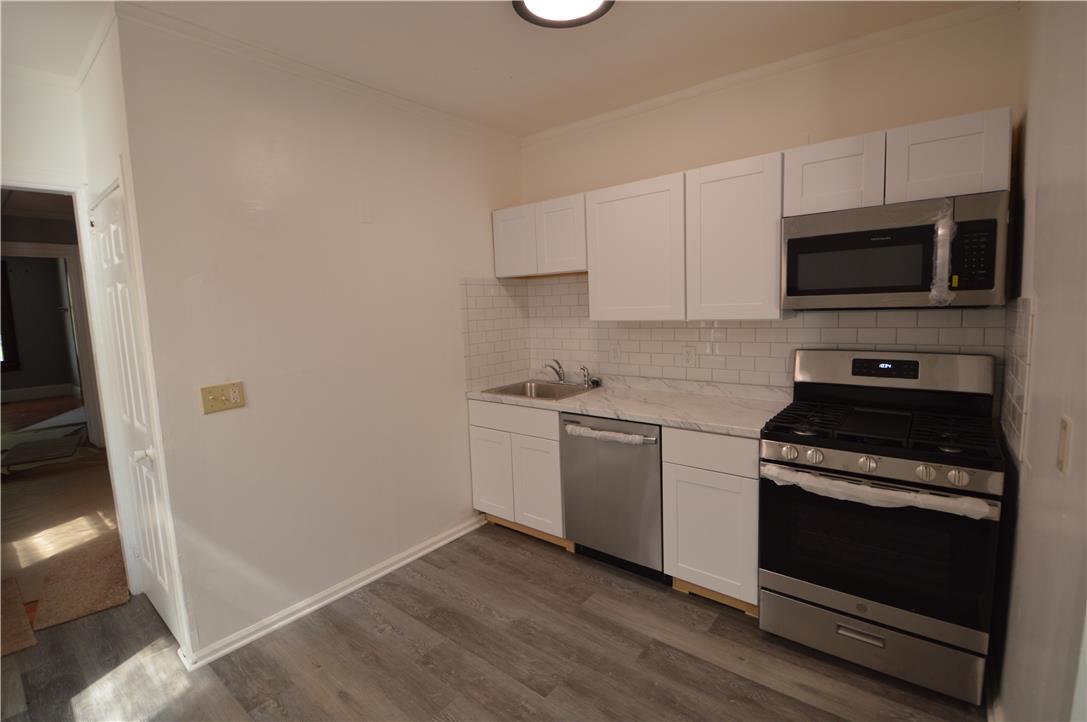 1402 Washington Street Property Photo 6