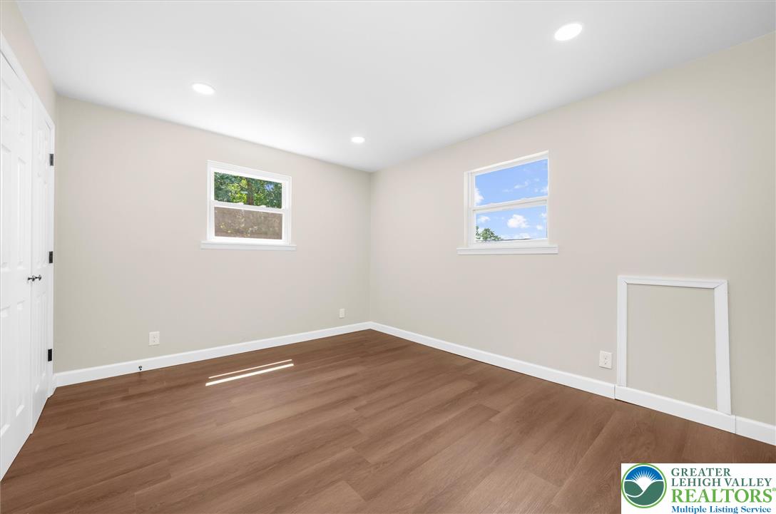 82 White Oak Lane Property Photo 26