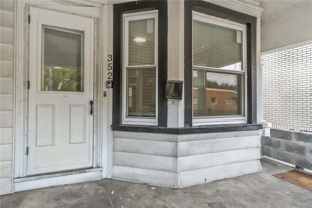 352 South 1st Street Property Photo 5