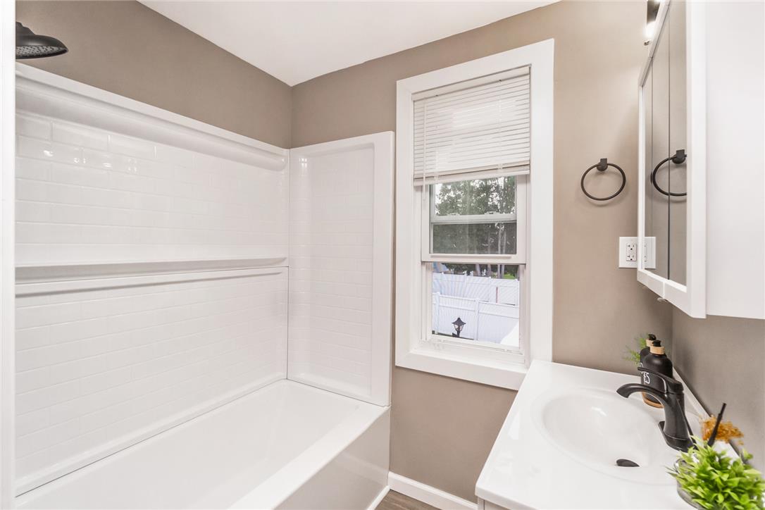 352 South 1st Street Property Photo 45