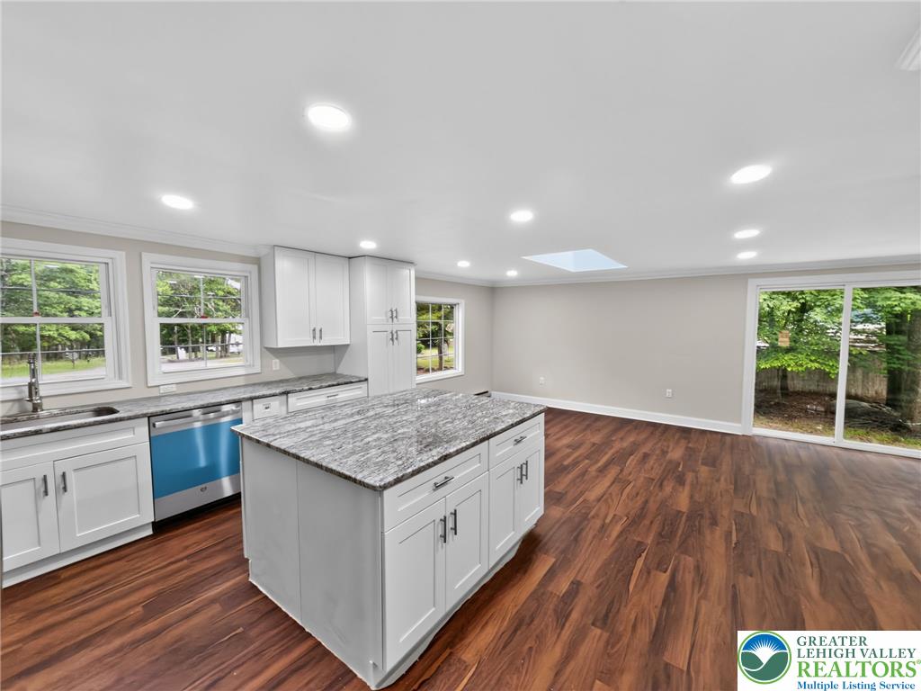 229 Pocono Boulevard Property Photo 6