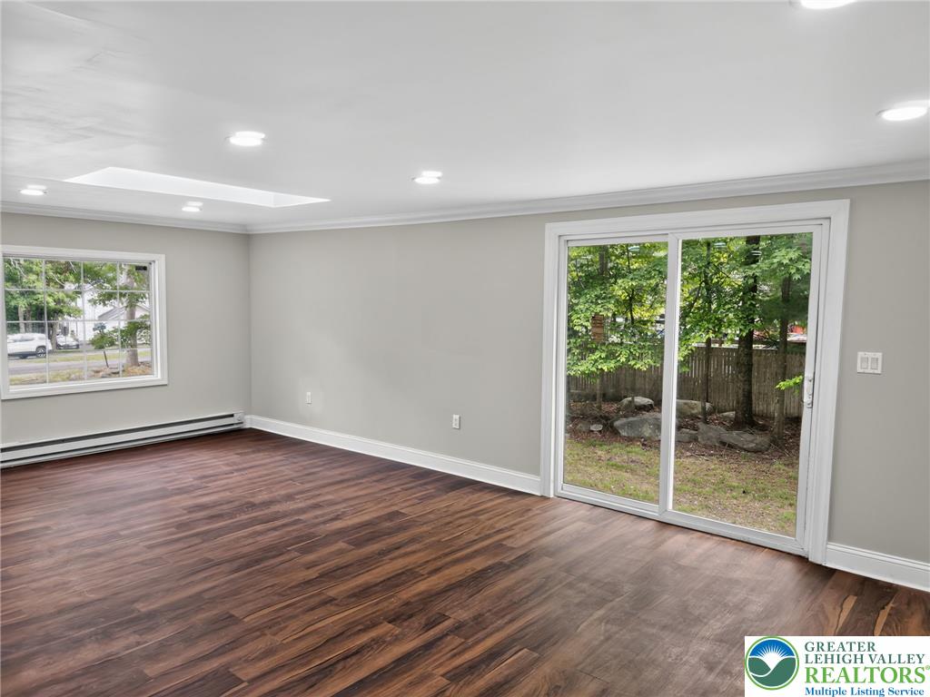 229 Pocono Boulevard Property Photo 8