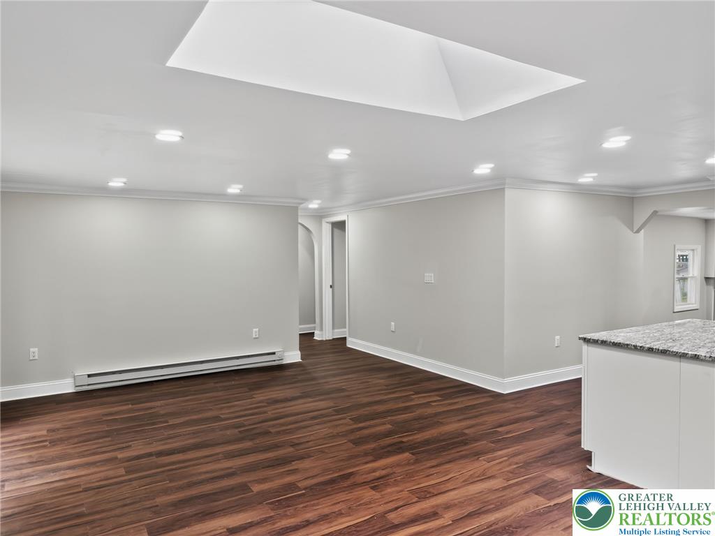 229 Pocono Boulevard Property Photo 10