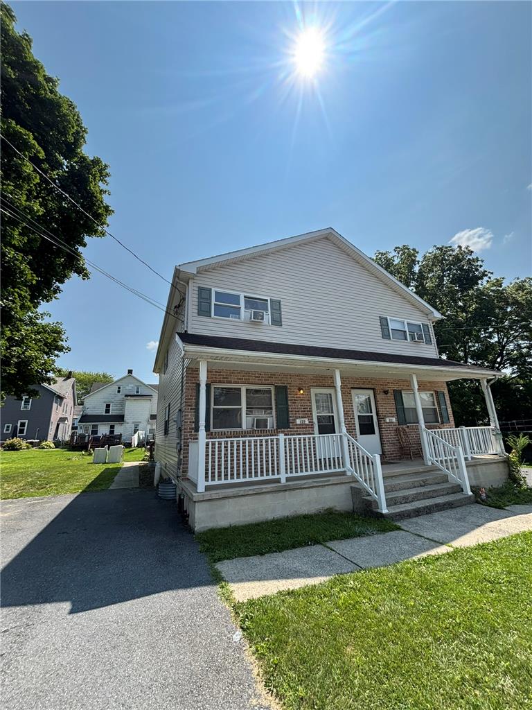 127 Pine Street Property Photo 1