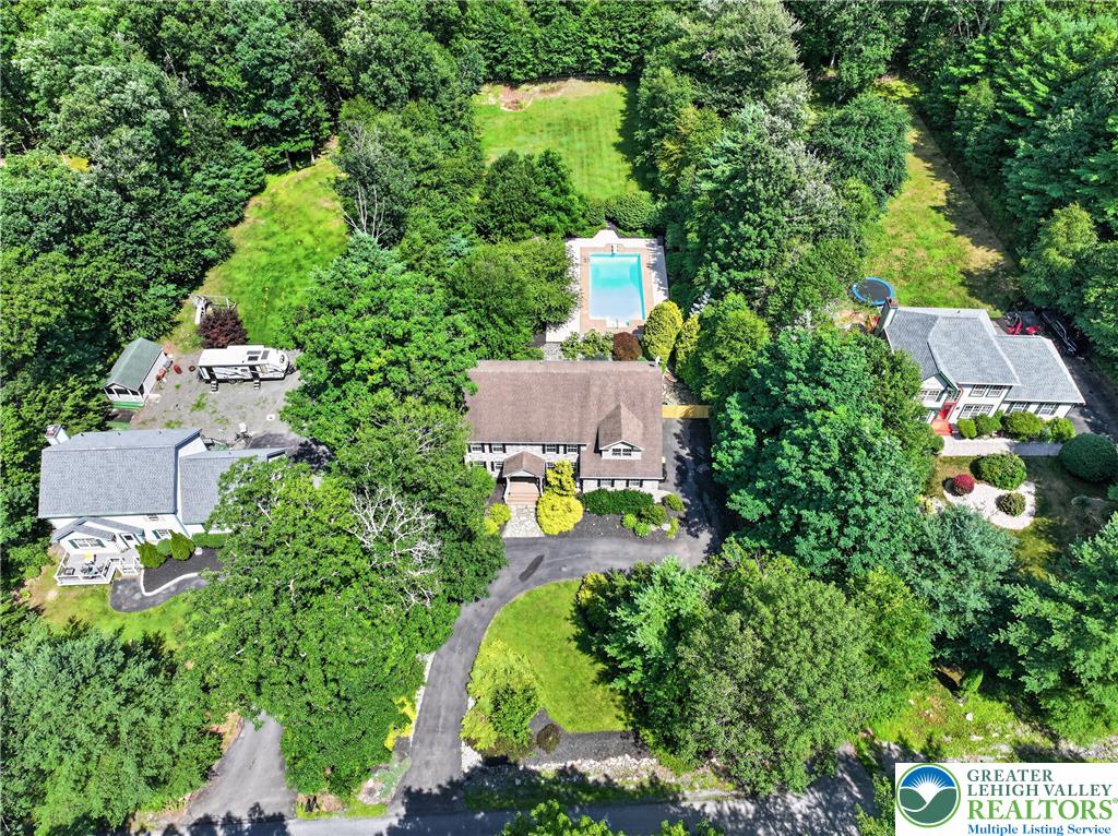 121 Chatham Hill Road Property Photo 2