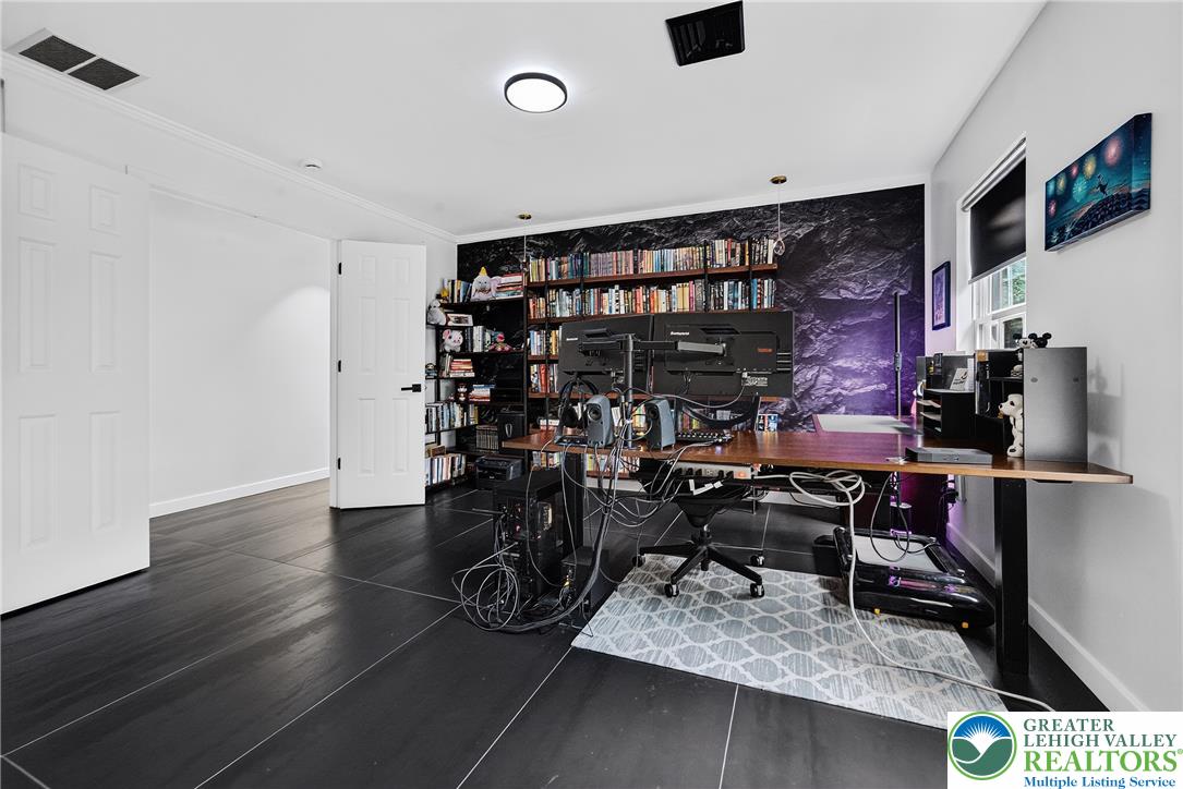 121 Chatham Hill Road Property Photo 43